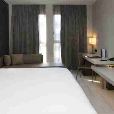 AC Hotel Colon Valencia Rooms