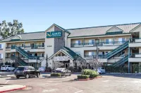 Quality Inn & Suites Livermore Wine Country Hotels in Livermore