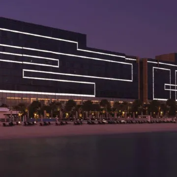 Fairmont Bab Al Bahr Отели рядом с достопримечательностью «Торговый центр Mazyad»