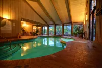 Tunnel Mountain Resort