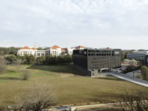 Little National Hotel Canberra Hotels in Barton