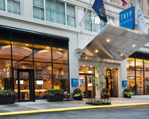 Tryp by Wyndham New York City Times Square - Midtown Hotels near Castle Clinton
