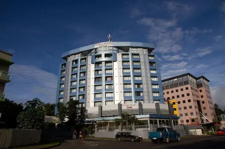 Tanoa Plaza Hotel Отели рядом с достопримечательностью «Confucius Institute»