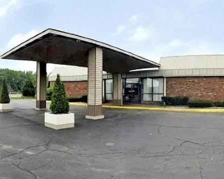 เดย์สอินน์ บายวินด์แฮม อัลเบียน โรงแรมในCalhoun County