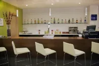 Holiday Inn Express VITORIA by IHG - bar