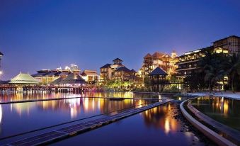 DoubleTree by Hilton Putrajaya Lakeside