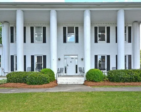 Stone Mountain Manor Hotels in Stone Mountain