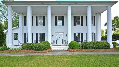 Stone Mountain Manor فنادق في Stone Mountain