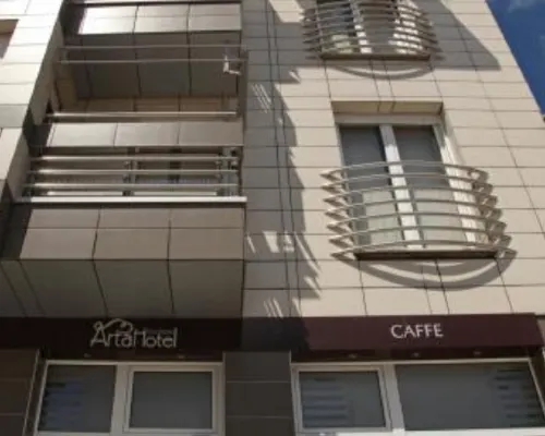 Garni Boutique Hotel Arta โรงแรมในโนวิสาด
