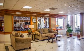 Quality Inn & Suites Pensacola Bayview