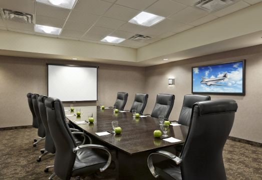 어클라임 호텔 바이 클리크