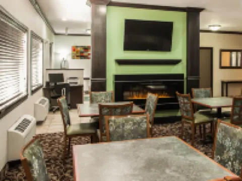 Quality Inn Forsyth Decatur Hotels in Forsyth