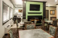 Quality Inn Near I-72 and Hwy 51 Hôtels à : Forsyth