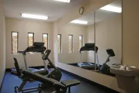 Best Western Plus Circle Inn - Gym