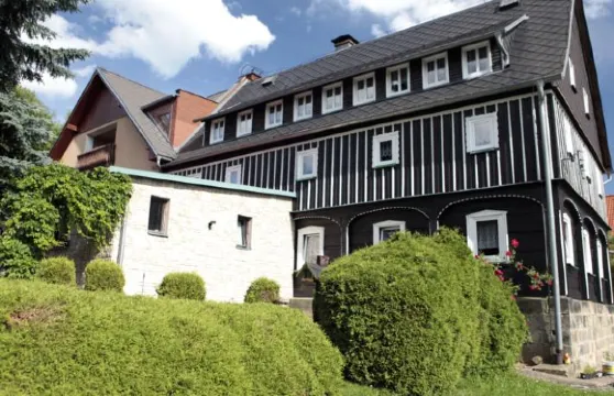 尤斯特尼庫膳食公寓酒店