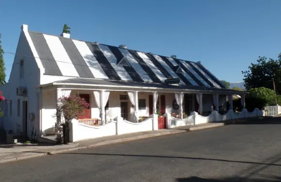 迪耶多爾菲烏斯酒店