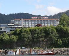 Crest Hotel