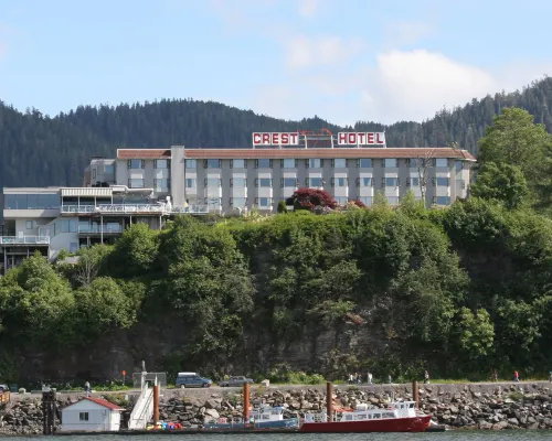 Crest Hotel