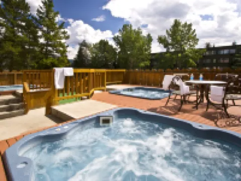 Lobstick Lodge โรงแรมในจาสเปอร์