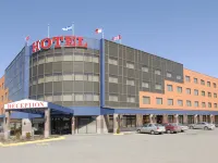 Hotel Ambassadeur et Suites Hotels near Maizerets