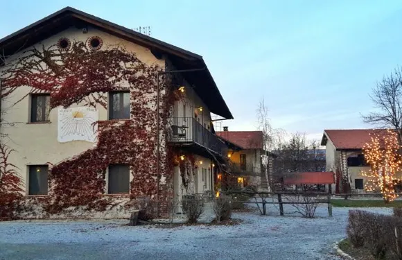 卡希納拉科門達酒店