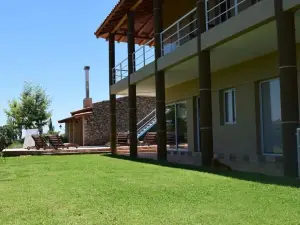 Chaglasian Wine & Suites