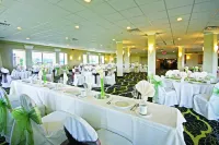 La Quinta Inn & Suites by Wyndham Springfield MA - breakfast