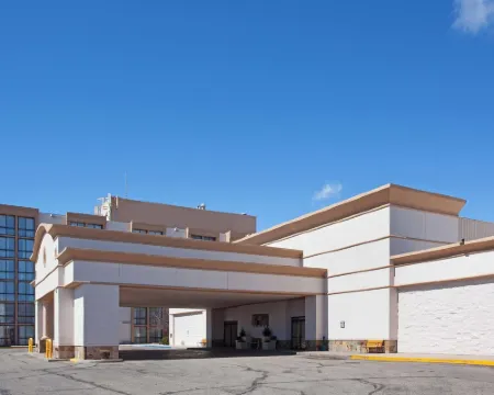 Red Lion Hotel & Conference Center Cheyenne Hotels in Cheyenne