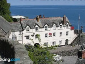 Red Lion Hotel