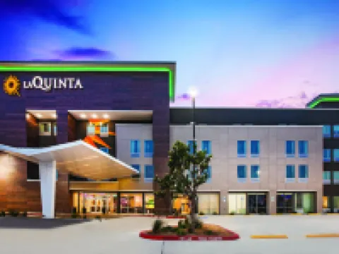 La Quinta Inn & Suites by Wyndham McAllen la Plaza Mall マッカレンのホテル