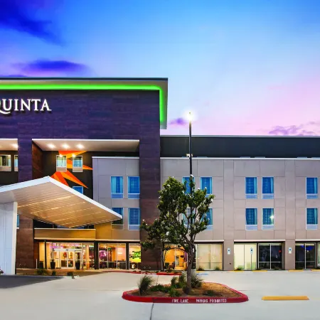 La Quinta Inn & Suites by Wyndham McAllen la Plaza Mall