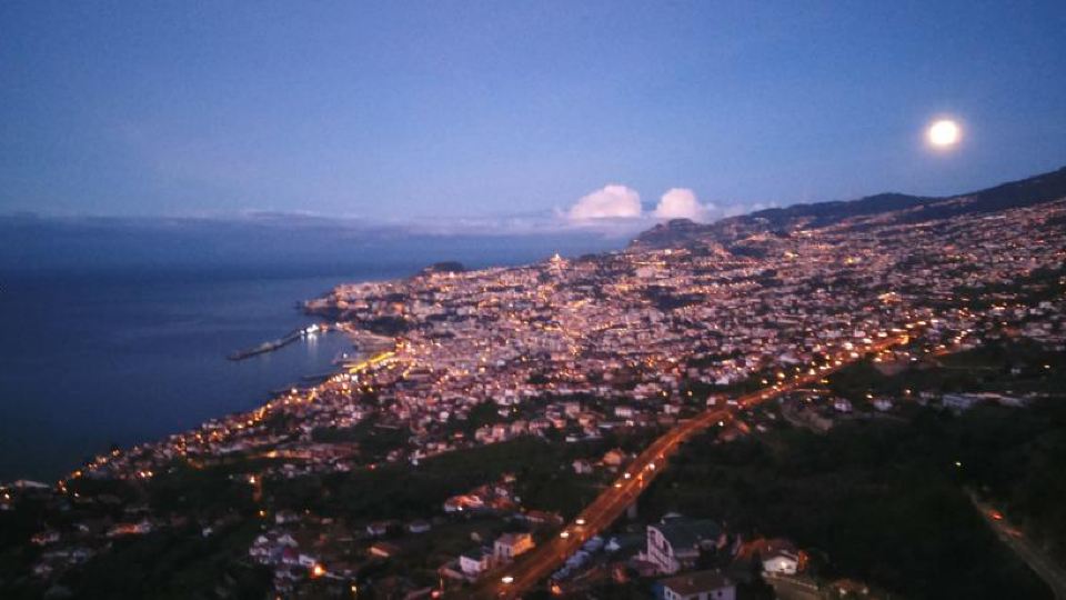 Bay View Apartment