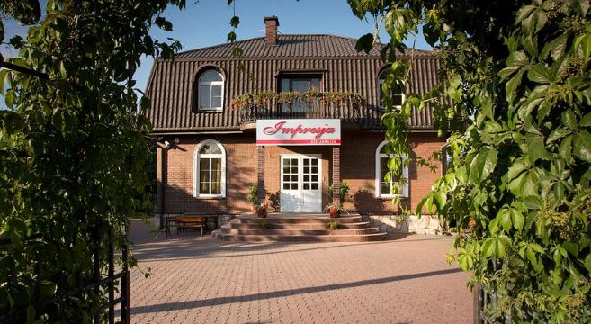 Impresja Restauracja Hotel - Housity