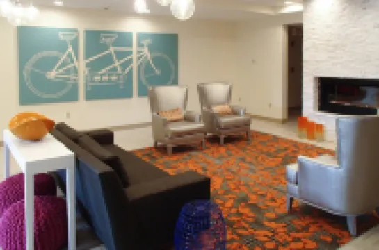 Best Western Erie Inn  Suites