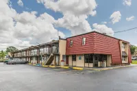 Econo Lodge North Hotels in der Nähe von Fun Station