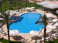 Novotel Cairo 6th Of October - ที่มีสระว่ายน้ำ