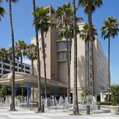 Courtyard Los Angeles LAX/Century Boulevard Отели рядом с достопримечательностью «Район аэропорта Лос-Анджелеса»