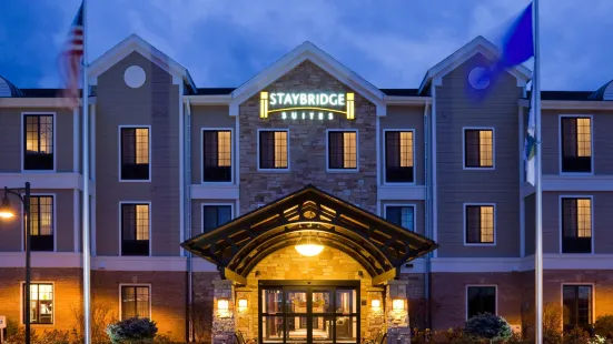 Staybridge Suites Milwaukee West-Oconomowoc