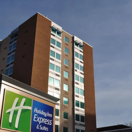 Holiday Inn Express & Suites PITTSBURGH WEST - GREEN TREE by IHG