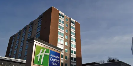 Holiday Inn Express & Suites Pittsburgh West - Green Tree Отели рядом с достопримечательностью «Фуникулёр Дюкен»