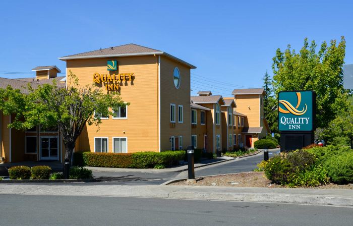 Quality Inn Near Six Flags Discovery Kingdom-Napa Valley