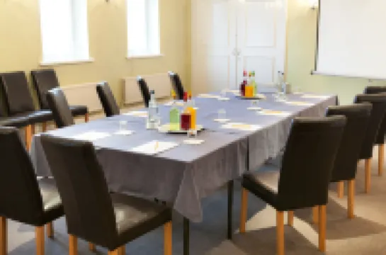 โรงแรมคอนติเนนทัล เดอร์บี้