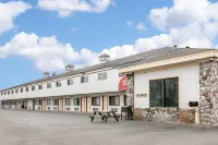 Super 8 by Wyndham Petoskey Hôtels à : Bear Creek Township