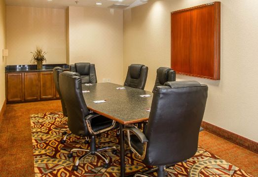 3. 컴포트 스위트 ..