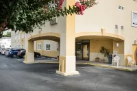 Country Inn & Suites by Radisson Rehoboth Beach - Dewey - parking