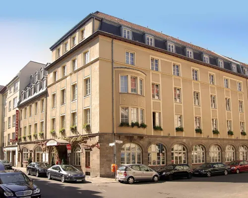 martas Hotel Albrechtshof Berlin Отели рядом с достопримечательностью «Театр Берлинер ансамбль»