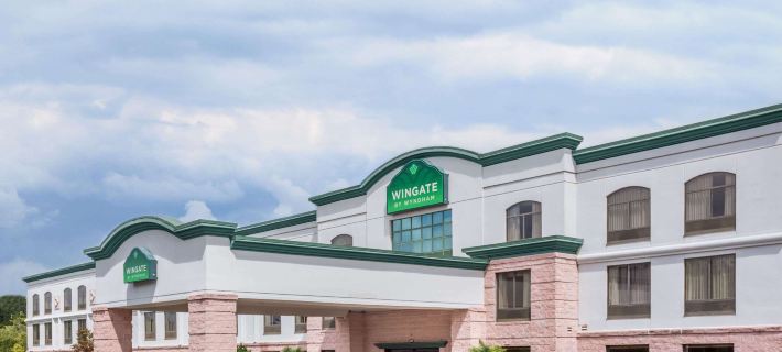 La Quinta Inn & Suites by Wyndham Columbus North Hotels in Muscogee County