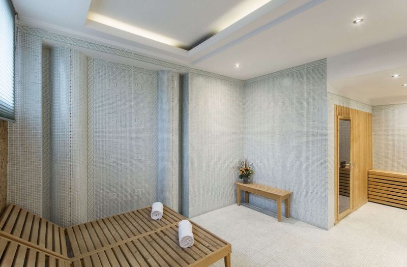 Ramada Hotel & Suites by Wyndham Bucharest North photo 3