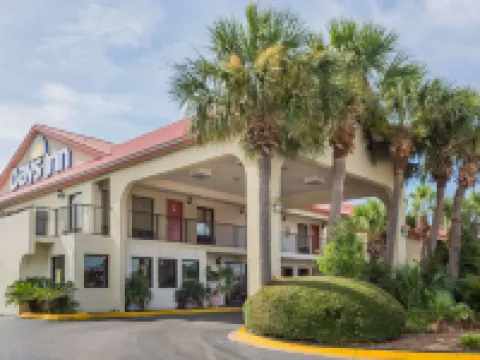 Days Inn by Wyndham Destin Hotels in Destin