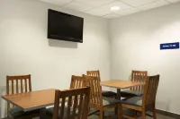 Microtel Inn & Suites by Wyndham Louisville East - Desayuno